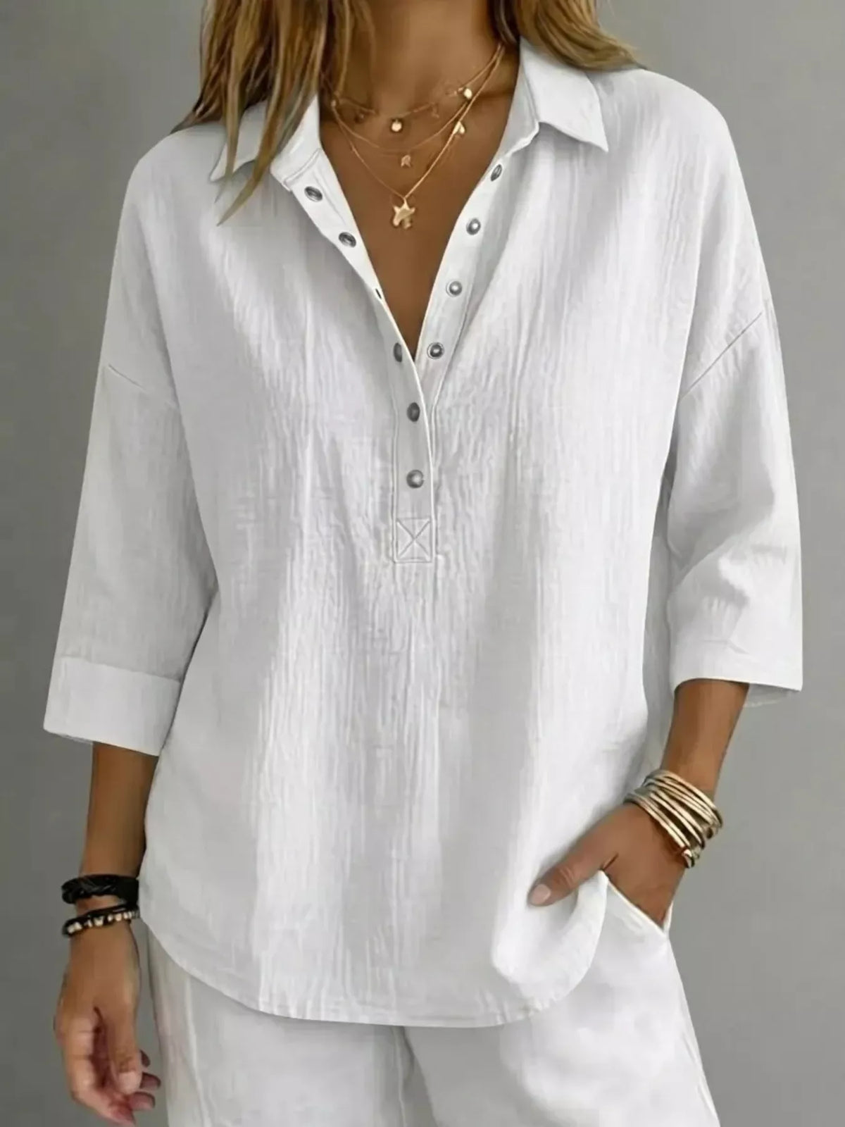 Women's plus-size snap-down 3/4-sleeve blouse