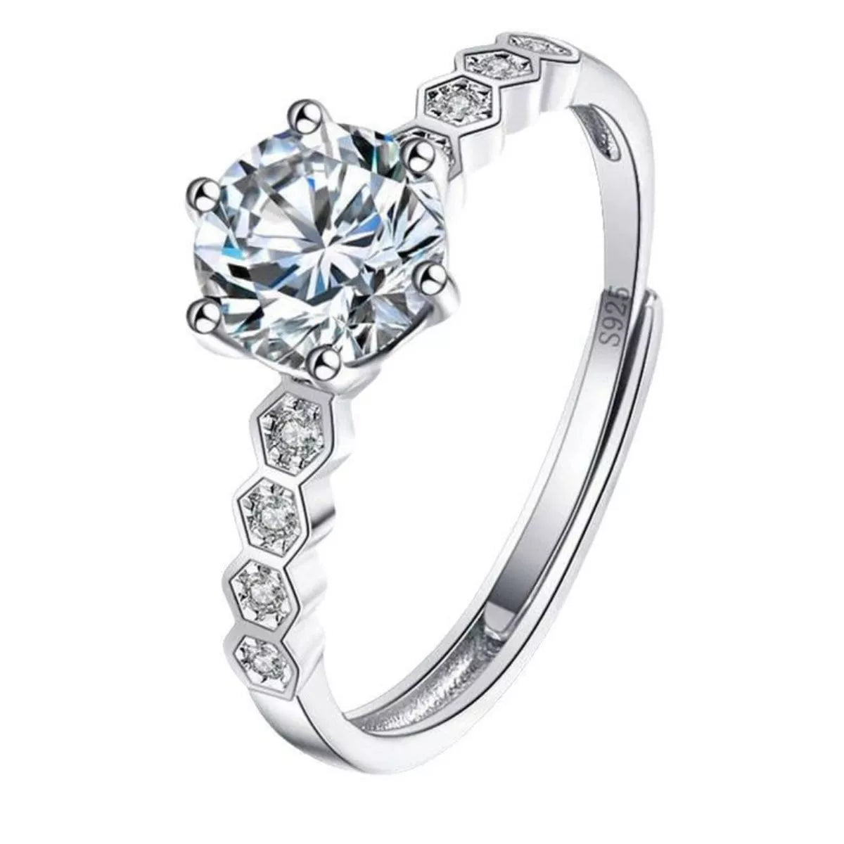 1 carat moissanite ring in 925 sterling silver, detail view