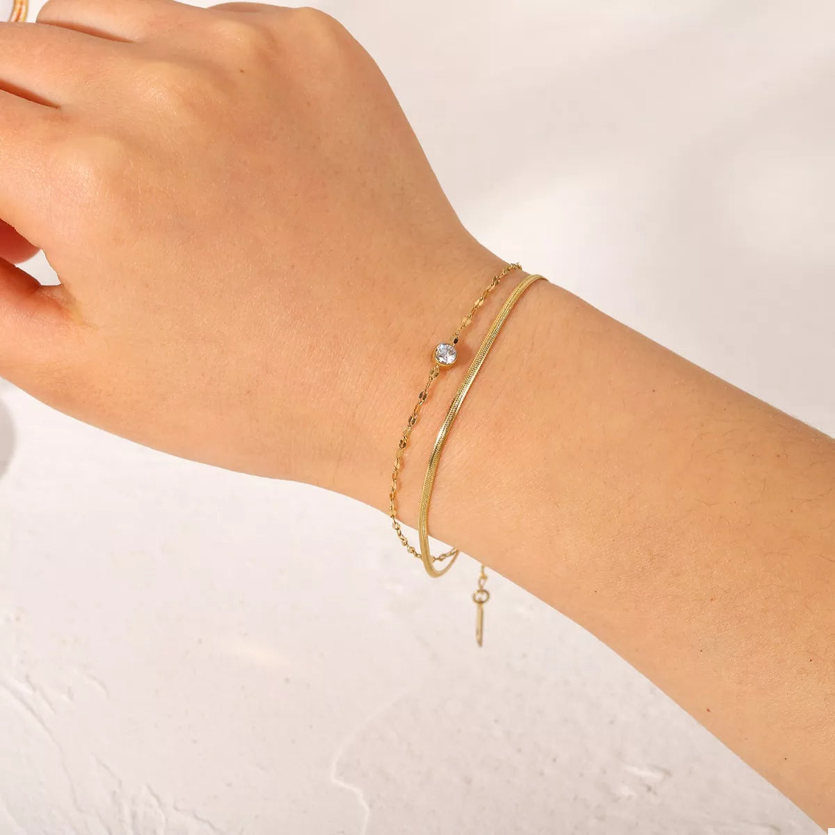 Close detail of clasp and chain