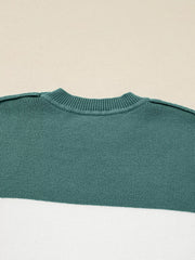 Back neckline and teal yoke detail