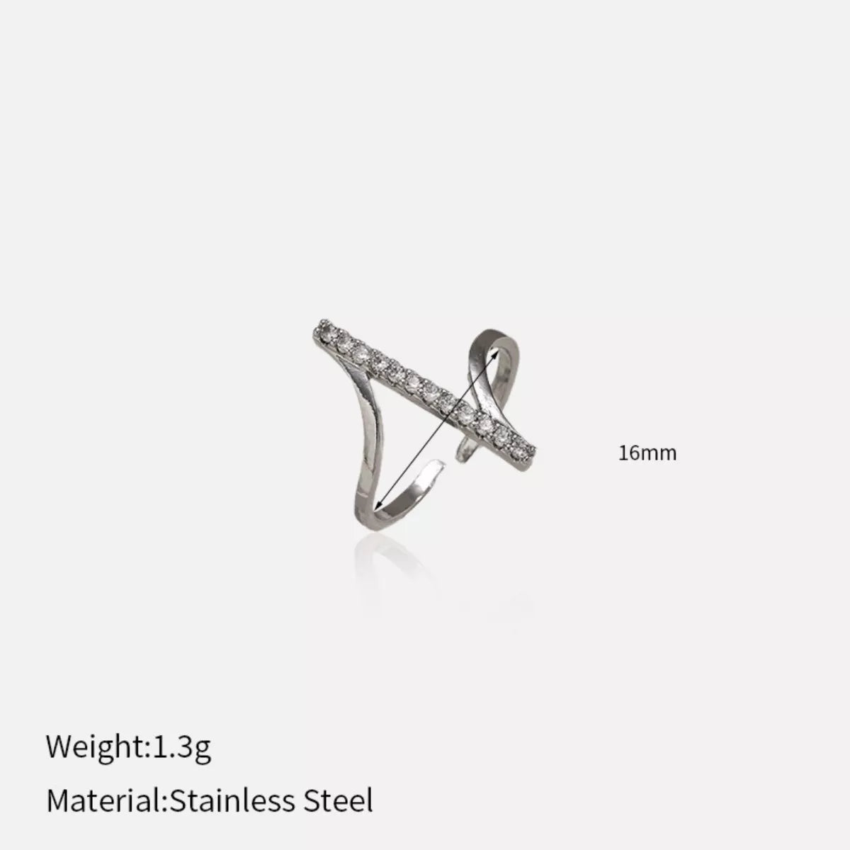 Silver-tone ring with 16 mm measurement and 1.3 g stainless steel specifications